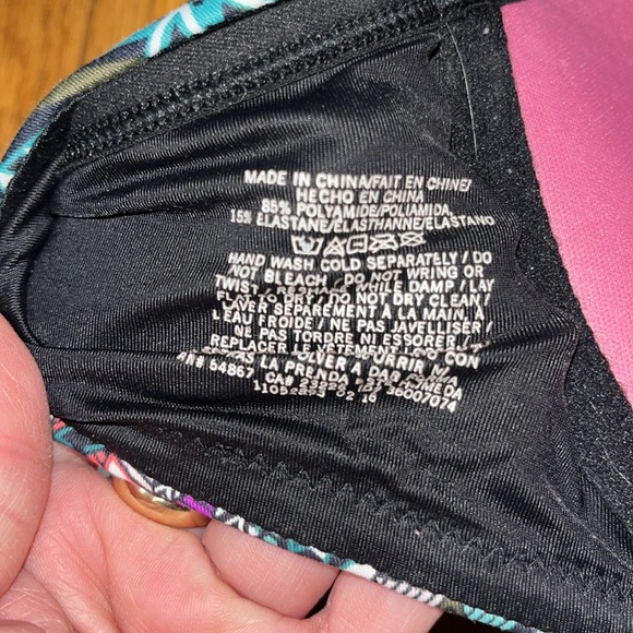 PINK Victoria's Secret Ultimate Push Up Black and Pink Sports Bra Size Large A-C - Picture 9 of 9